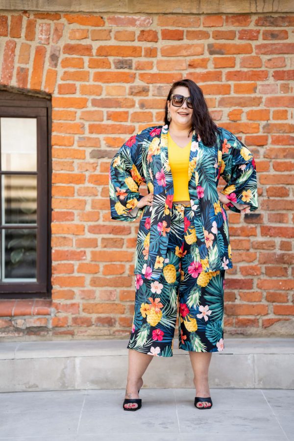 Żakiet kimono w kwiaty Odwaga PLUS SIZE