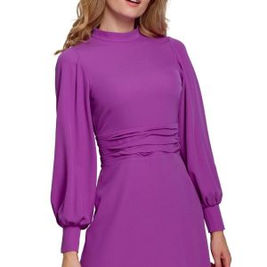 Elegancka sukienka z bufiastymi rękawami fioletowa trapezowa mini
