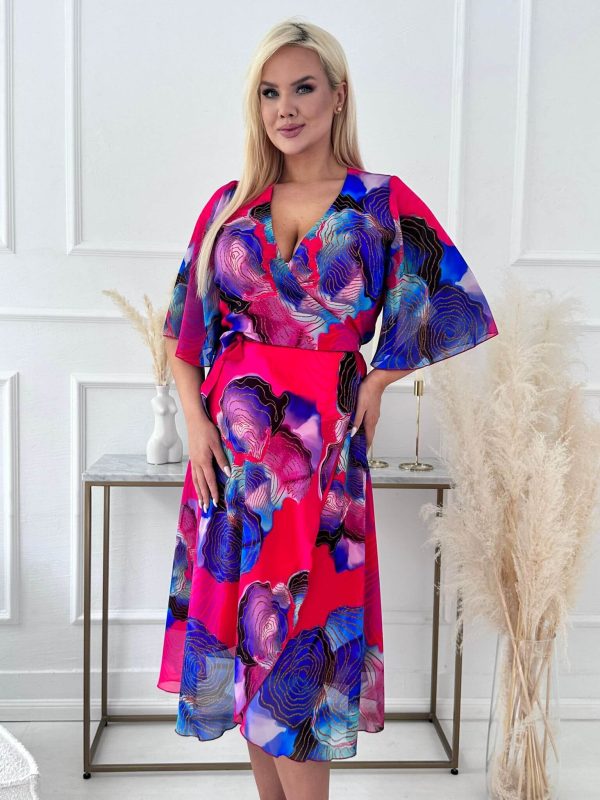 Koralowa elegancka sukienka Sarita w wielokolorowy print o kopertowym kroju na wesele XXL OVERSIZE LATO