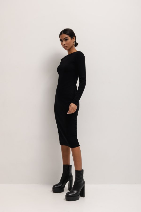 Sukienka wykonana z dzianiny z efektem SKIN PEACH w kolorze TOTALLY BLACK - SALMA-XS/S