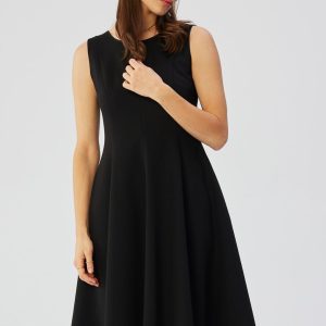 Elegancka rozkloszowana sukienka koktajlowa czarna