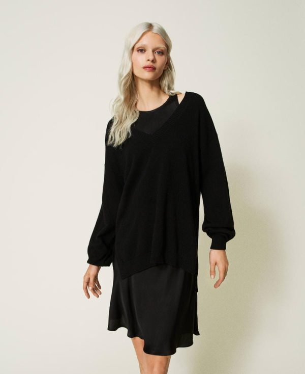 KOMPLET SWETER Z WEŁNĄ I SATYNOWA SUKIENKA TWINSET