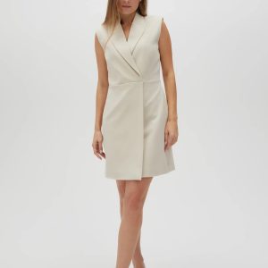 Elegancka sukienka beżowa