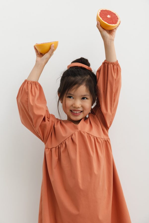 MINI sukienka o luźnym kroju w kolorze FOXY ORANGE - RAYA-92-98 (2-3)