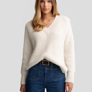 Sweter damski z dekoltem v-neck perłowy Mayamiya 103