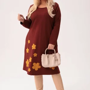 Czekoladowa dresowa sukienka Fiorella - klasyka z jesiennym akcentem PLUS SIZE XXL